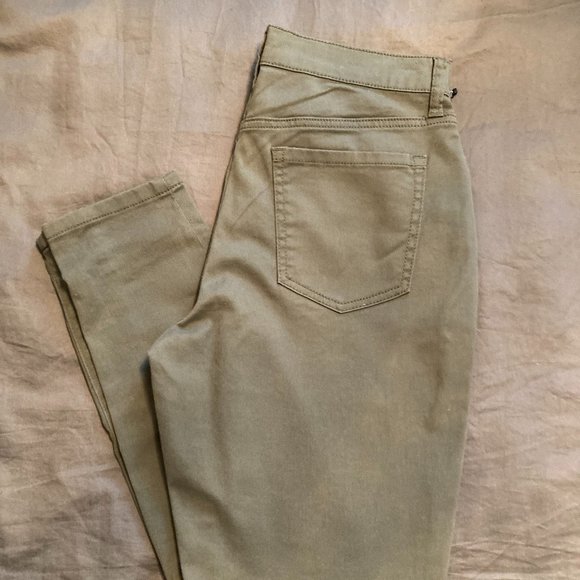 Banana Republic Curvey Skinny Jeans - Green - NWT - Picture 5 of 7